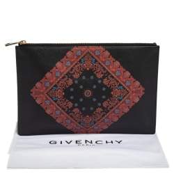 مملوكة مسبقًا Givenchy Black Printed Leather Flat Clutch