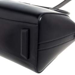 Pre Owned حقيبة ساتشل جيفنشي أنتيغونا جلد لامع أسود صغيرة