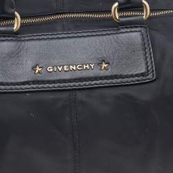 مملوكة مسبقًا Givenchy Black Nylon And Leather Satchel