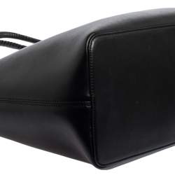 مملوكة مسبقًا حقيبة يد توتس جيفنشي انتيغونا شوبر جلد أسود