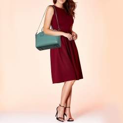 مملوكة مسبقًا Givenchy Turquoise Leather Small Antigona Satchel