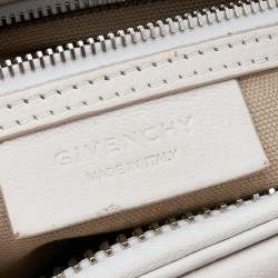 مملوكة مسبقًا Givenchy White Leather Mini Antigona Satchel
