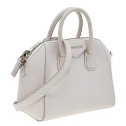مملوكة مسبقًا Givenchy White Leather Mini Antigona Satchel