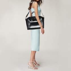 Pre Owned حقيبة ساتشل جيفنشي أنتيغونا جلد سوداء متوسطة 