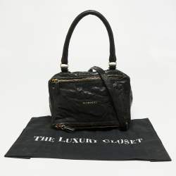 مملوكة مسبقًا Givenchy Black Crinkled Leather Small Pandora Shoulder Bag
