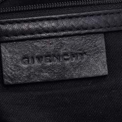 مملوكة مسبقًا حقيبة يد توتس جيفنشي جلد أسود مزين سحاب