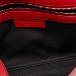 مملوكة مسبقًا Givenchy Red Leather Antigona Long Clutch