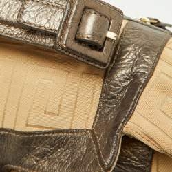 مملوكة مسبقًا حقيبة جيفنشي جلد وكانفاس بنية ميتالك وكريمية