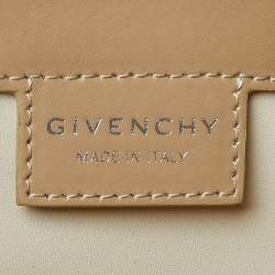مملوكة مسبقًا Givenchy Cream Glossy Leather Chain Cut Out Bag