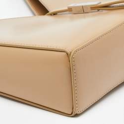 مملوكة مسبقًا Givenchy Cream Glossy Leather Chain Cut Out Bag