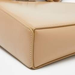 مملوكة مسبقًا Givenchy Cream Glossy Leather Chain Cut Out Bag