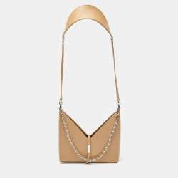 مملوكة مسبقًا Givenchy Cream Glossy Leather Chain Cut Out Bag