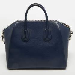 مملوكة مسبقًا Givenchy Navy Blue Leather Medium Antigona Satchel