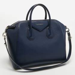 مملوكة مسبقًا Givenchy Navy Blue Leather Medium Antigona Satchel