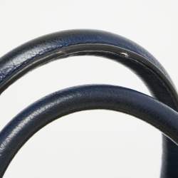 مملوكة مسبقًا Givenchy Navy Blue Leather Medium Antigona Satchel