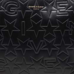 مملوكة مسبقًا Givenchy Black Star Embossed Leather Zip Clutch