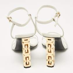 مملوكة مسبقًا Givenchy White Leather Ankle Strap Sandals Size 39
