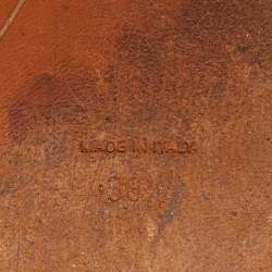 مملوكة مسبقًا Givenchy Size 38 Black/Cream Leather and Suede Shark Luck Flat Sandals