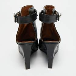 Pre Owned بوت جيفنشي جلد أسود شارك لوك كعب روكي مقاس 37