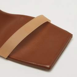 مملوكة مسبقًا صندل جلد محبوكة ومطاط مع حزام للكاحل جيفنشي 4G بني مقاس 39