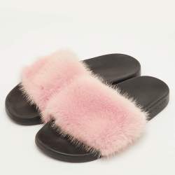 مملوكة مسبقًا Givenchy Size 40 Light Pink Mink Fur Flat Slide Sandals
