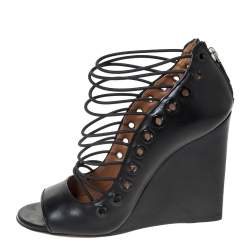 Pre Owned صندل جيفنشي نعل روكي  ريا سيور جلد أسود مقاس 39