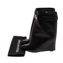 مملوكة مسبقًا Givenchy Black Leather Shark Lock Wedge Ankle Boots Size 39