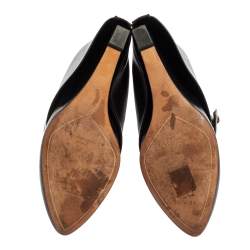 مملوكة مسبقًا Givenchy Black Leather Shark Lock Wedge Ankle Boots Size 39