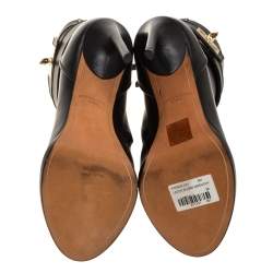 Pre Owned حذاء بوت كاحل جيفنشى كعب مرتفع قفل شارك جلد أسود مقاس 36