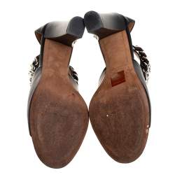 Pre Owned صندل جيفنشي جلد أسود بسلسلة مزينة بحزام كاحل مقاس 40