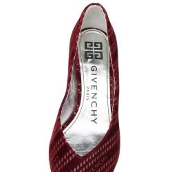 مملوكة مسبقًا Givenchy Burgundy Velvet Pointed Toe Pumps Size 37