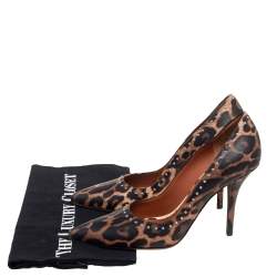 مملوكة مسبقًا Givenchy Black/Beige Leopard Print Leather Studded Pointed Toe Pumps Size 36