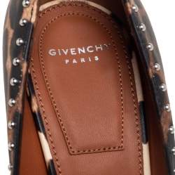 مملوكة مسبقًا Givenchy Black/Beige Leopard Print Leather Studded Pointed Toe Pumps Size 36