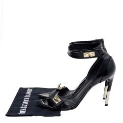 مملوكة مسبقًا Givenchy Black Eel Leather Shark Tooth Ankle Strap Sandals Size 41