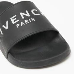 مملوكة مسبقًا Givenchy Black Rubber Logo Pool Slides Size 37
