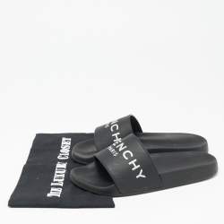 مملوكة مسبقًا Givenchy Black Rubber Logo Pool Slides Size 37
