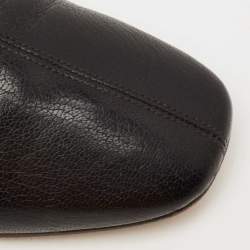 مملوكة مسبقًا Givenchy Black Leather 4G Logo Buckle Loafers Size 39