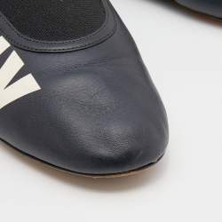 Pre Owned حذاء باليرينا فلات جيفنشي جلد أسود مطبوع غرافيك مقاس 39