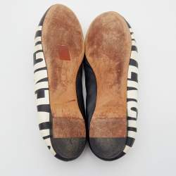 Pre Owned حذاء باليرينا فلات جيفنشي جلد أسود مطبوع غرافيك مقاس 39