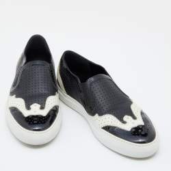 Pre Owned حذاء رياضي جيفنشي جلد وجلد لامع مخرم أبيض/أسود سليب أون مقاس 39