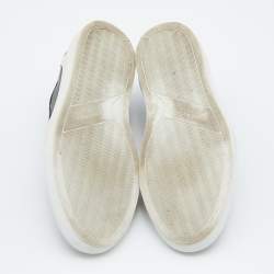 Pre Owned حذاء رياضي جيفنشي جلد وجلد لامع مخرم أبيض/أسود سليب أون مقاس 39