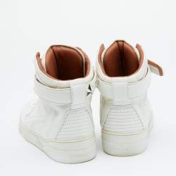 Pre Owned حذاء رياضي جيفنشي تيسون جلد أبيض مرصع نجوم عنق مرتفع مقاس 38