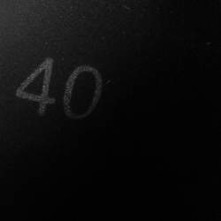 Pre Owned صندل سلايد فلات جيفنشي مطاط أسود مزين شعار الماركة مقاس 40