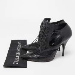 مملوكة مسبقًا Givenchy Black Leather and Lace Pointed Toe Ankle Booties Size 39