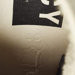 مملوكة مسبقًا حذاء رياضي غولدن غوس فرانسي قماش غليتر وجلد فضي عنق مرتفع مقاس 38 