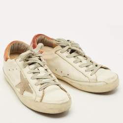 مملوكة مسبقًا حذاء رياضي غولدن غوز سوبر ستار جلد أبيض/فضي بعنق منخفض مقاس 38