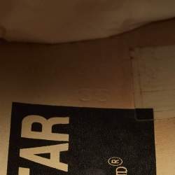 مملوكة مسبقًا حذاء رياضي غولدن غوز سوبر ستار جلد أبيض/فضي بعنق منخفض مقاس 38