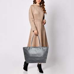 مملوكة مسبقًا حقيبة يد توتس جويارد ارتويس بحرية زرقاء وسطى كانفاس مقوى وجلد