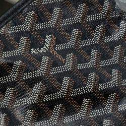 مملوكة مسبقًا Goyard Black Goyardine Saint Louis GM