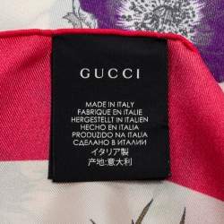 Pre Owned وشاح غوتشي حرير كريمي مطبوع مورد مربع 